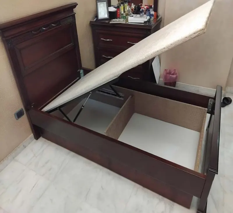 Custom bedroom wardrobe and joinery by Yamout