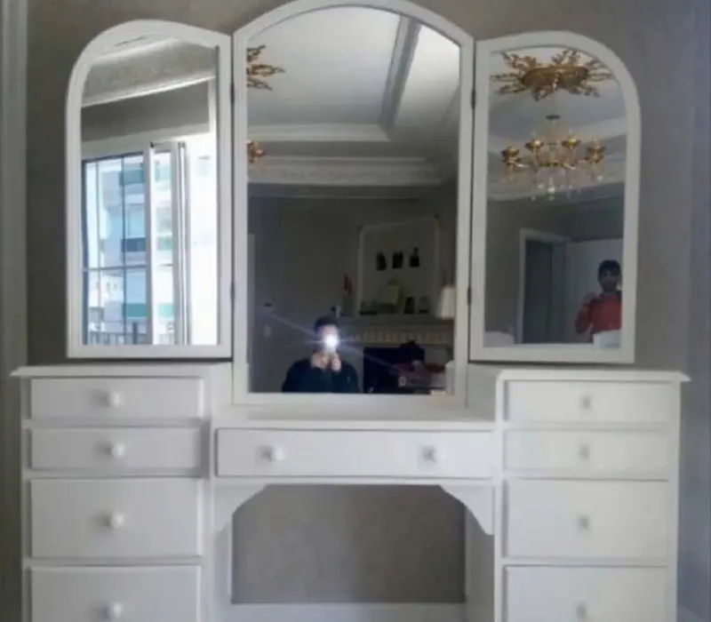 Custom bedroom wardrobe and joinery by Yamout